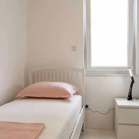 Apartman Spacious With Sea View And Terrace